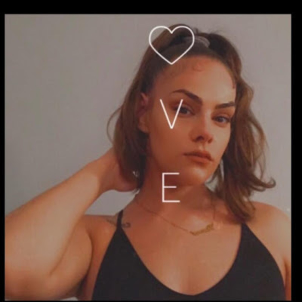 Meet your Posher, Brittany